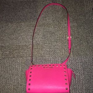 HOT PINK MICHAEL KHORS SELMA MINI
